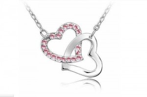 heart-to-heart-crystal-necklace