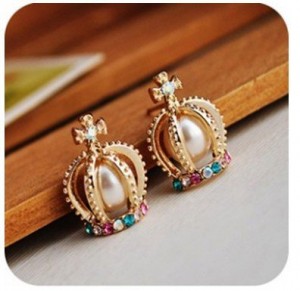 pearl-cross-crown-earrings