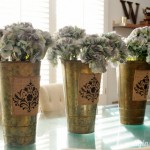 Spring-Centerpiece-with-Stenciled-Burlap